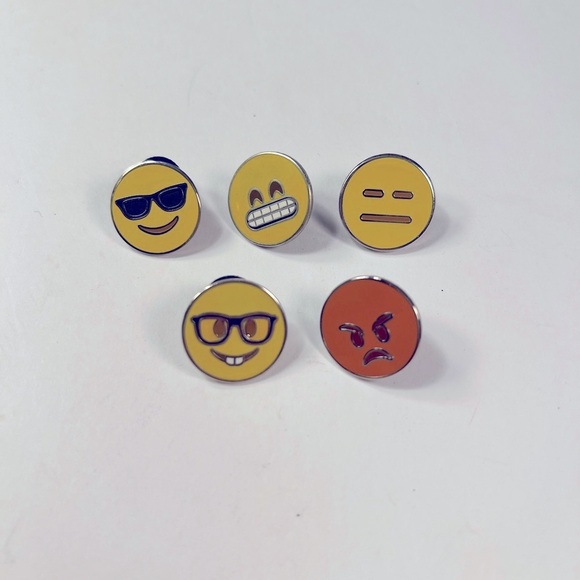 NWT Set of Five Emoji Face Pins - Picture 7 of 8